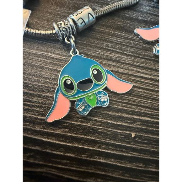 NWT Lilo & Stitch Charm Bracelet Bundle - Picture 4 of 6